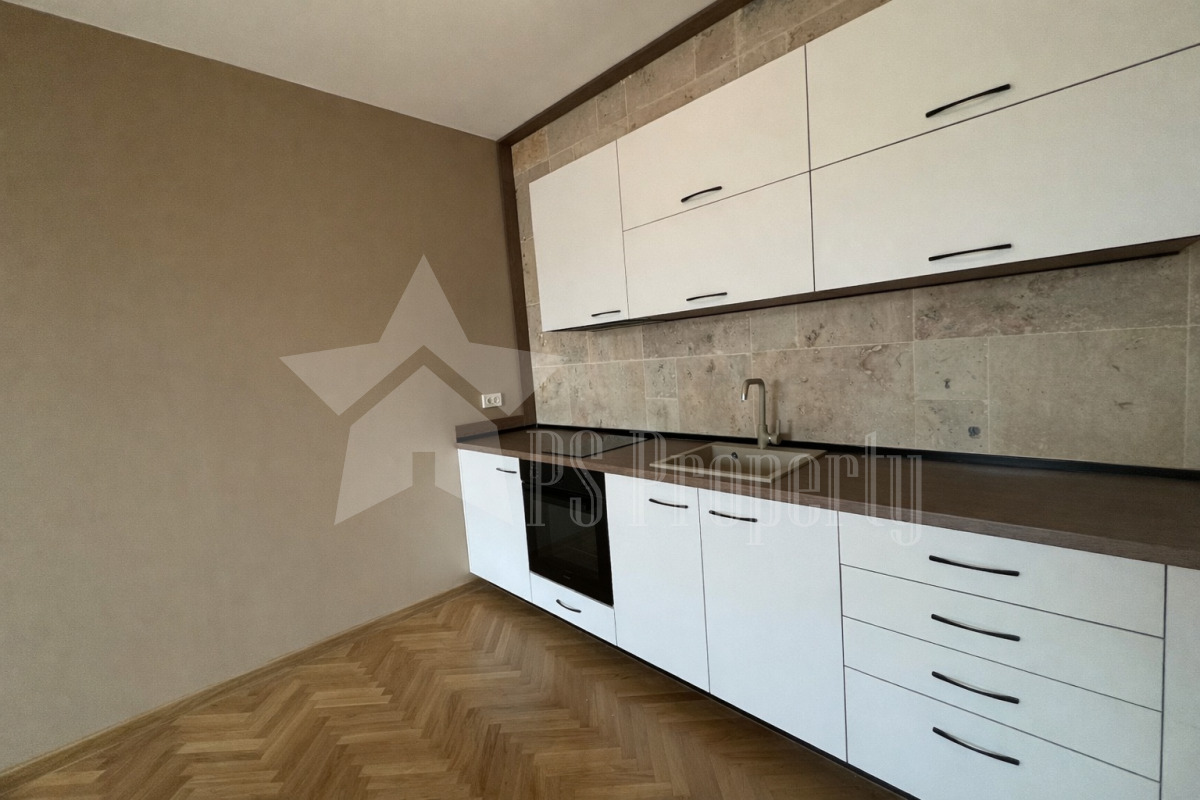Продава 3-СТАЕН, гр. Стара Загора, Център, снимка 3 - Апартаменти - 53630251
