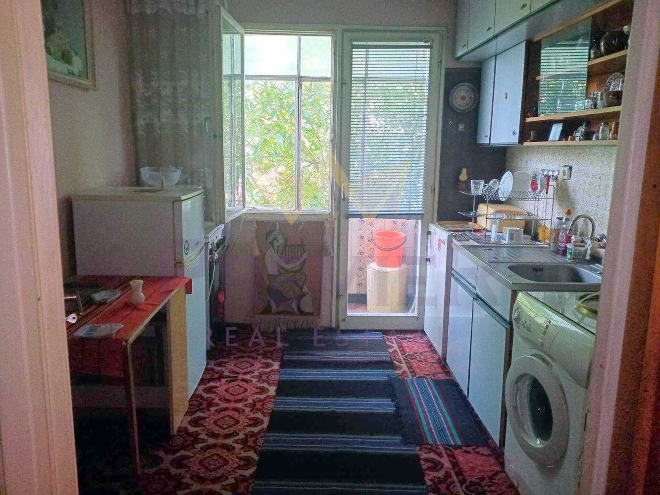 Продава 4-СТАЕН, гр. Пловдив, Прослав, снимка 10 - Апартаменти - 56019618