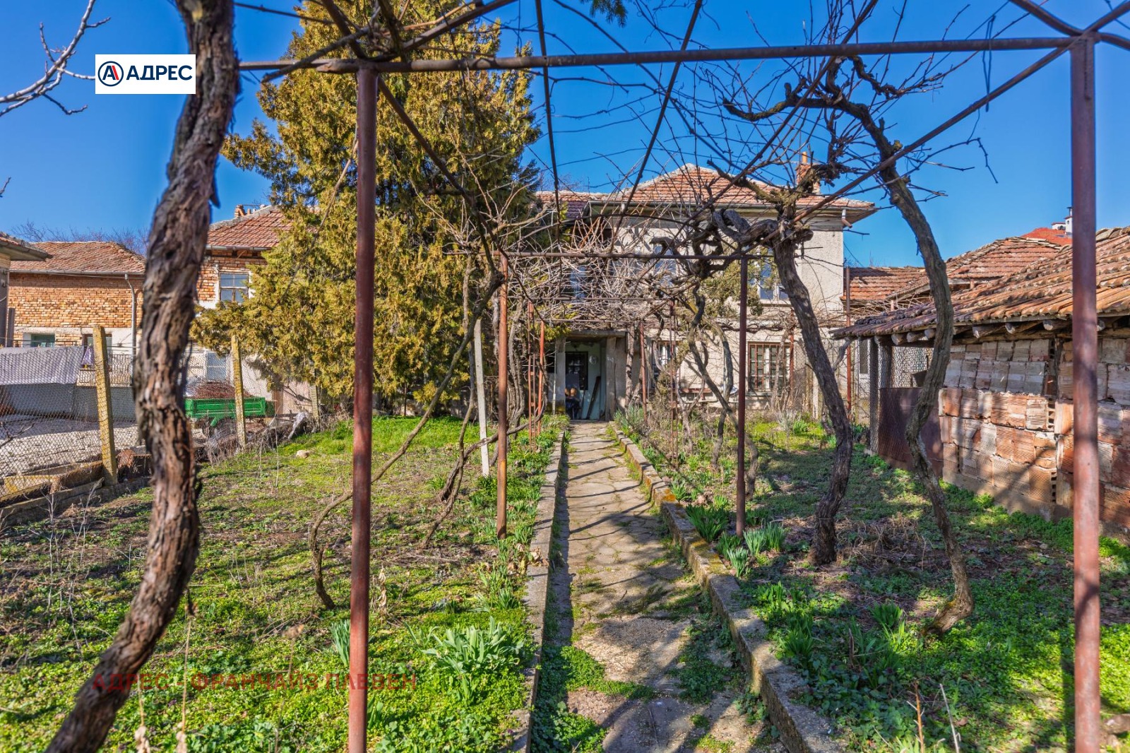Продава КЪЩА, с. Брестовец, област Плевен, снимка 2 - Къщи - 54999155
