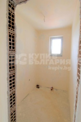 Продажба на тристайни апартаменти в град Варна — страница 4 - изображение 4 