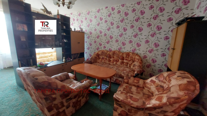 Zu verkaufen  1 Schlafzimmer region Pernik , Radomir , 67 qm | 66302333 - Bild [2]