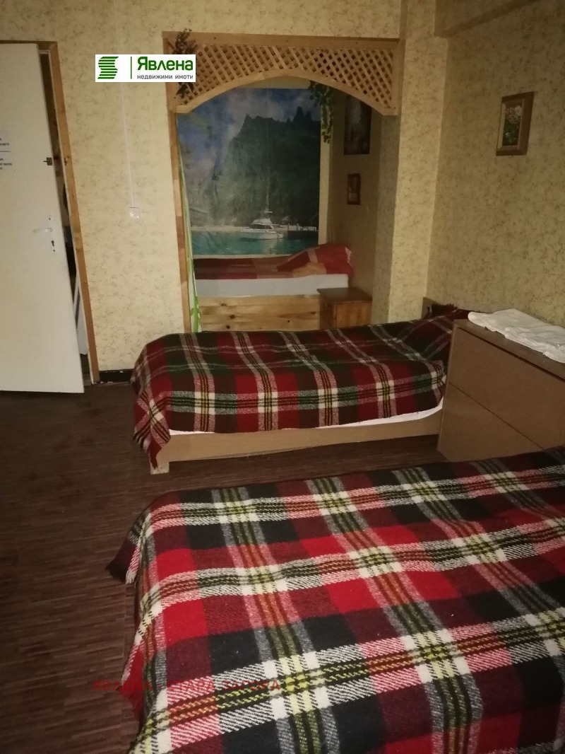 Продава КЪЩА, гр. Казанлък, област Стара Загора, снимка 2 - Къщи - 53415892