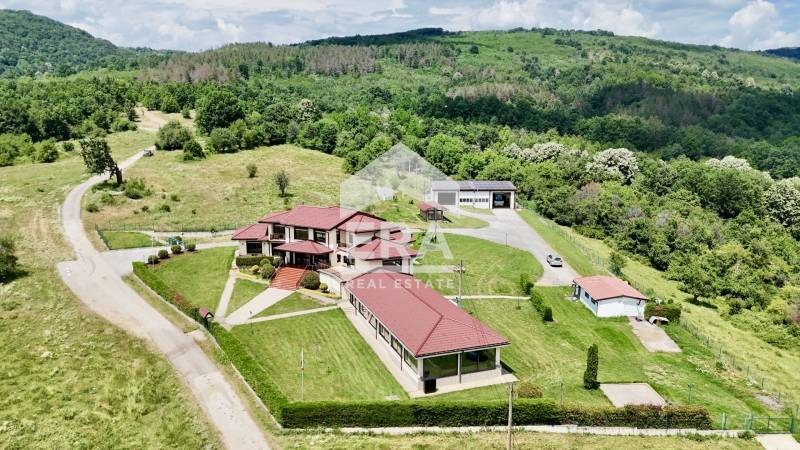 Продава КЪЩА, с. Големани, област Велико Търново