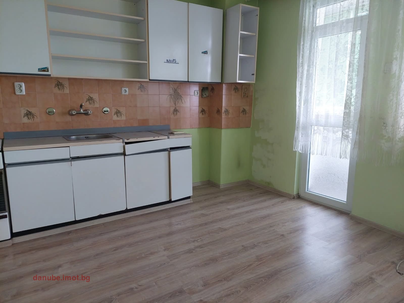 Продава 3-СТАЕН, гр. Русе, Широк център, снимка 6 - Апартаменти - 54281220