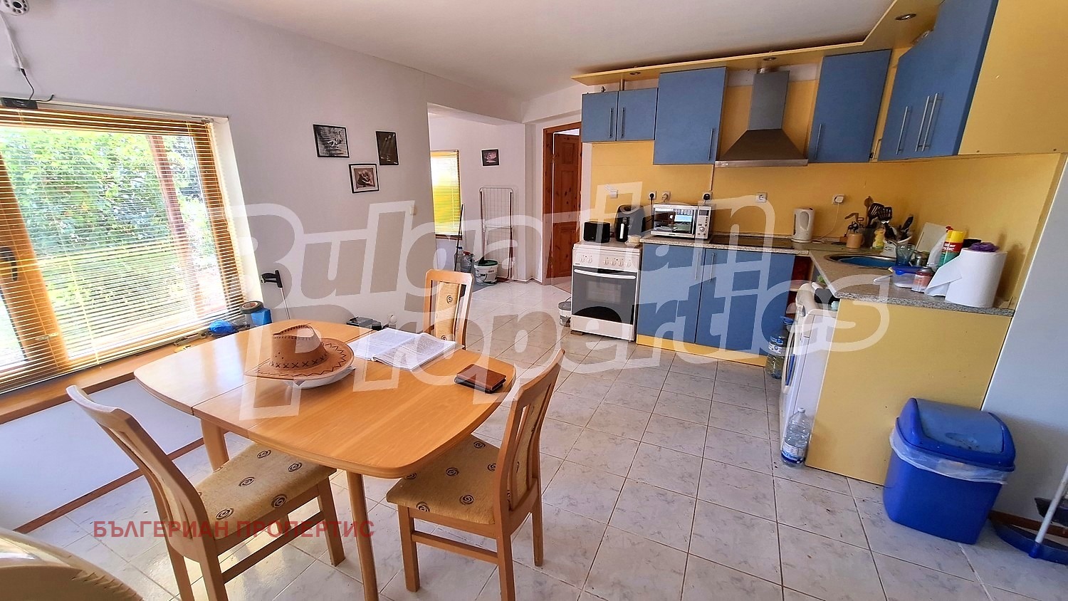 Продава КЪЩА, с. Великово, област Добрич, снимка 12 - Къщи - 54969279