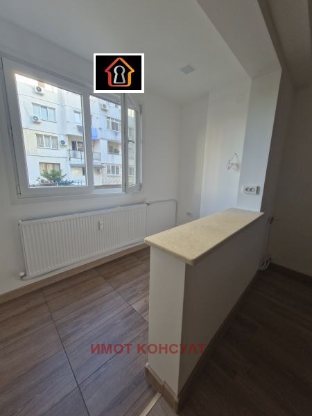 Till salu  Studio Vraca , Mladost , 41 kvm | 51737548 - bild [4]