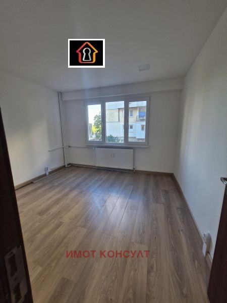 Till salu  Studio Vraca , Mladost , 41 kvm | 51737548 - bild [3]