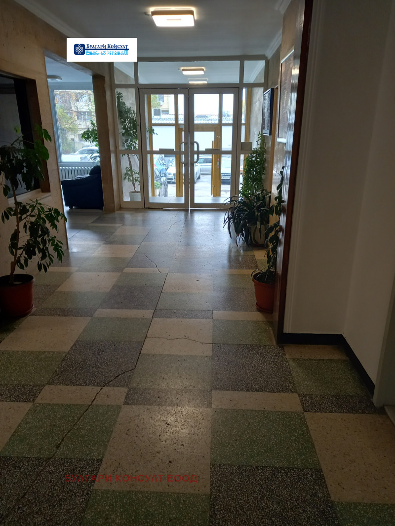 Продава 4-СТАЕН, гр. София, Изток, снимка 8 - Апартаменти - 52294989