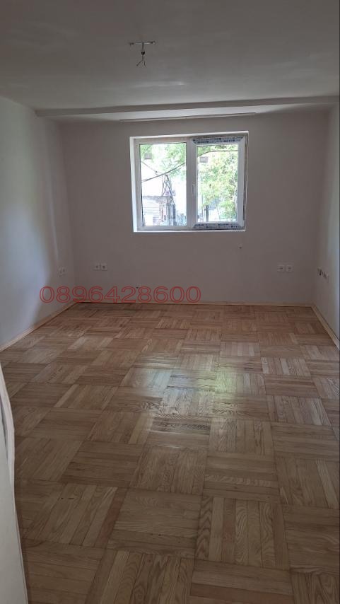 Продава ЕТАЖ ОТ КЪЩА, гр. София, гр. Банкя, снимка 2 - Етаж от къща - 54512544