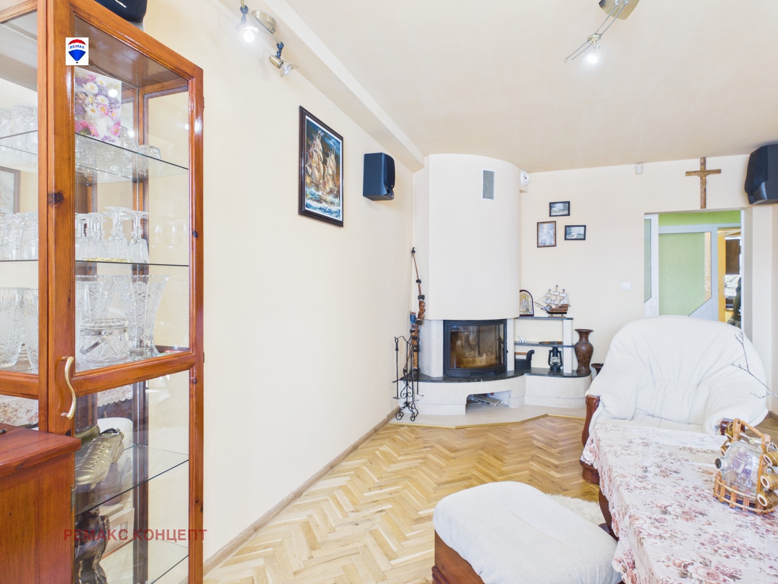 Продава МНОГОСТАЕН, гр. Шумен, Добруджански, снимка 2 - Апартаменти - 54064150