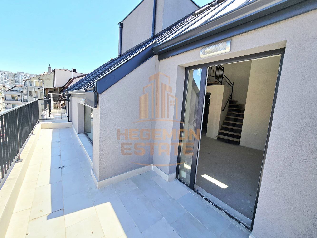 Продава МЕЗОНЕТ, гр. Варна, Бизнес хотел, снимка 4 - Апартаменти - 55023166