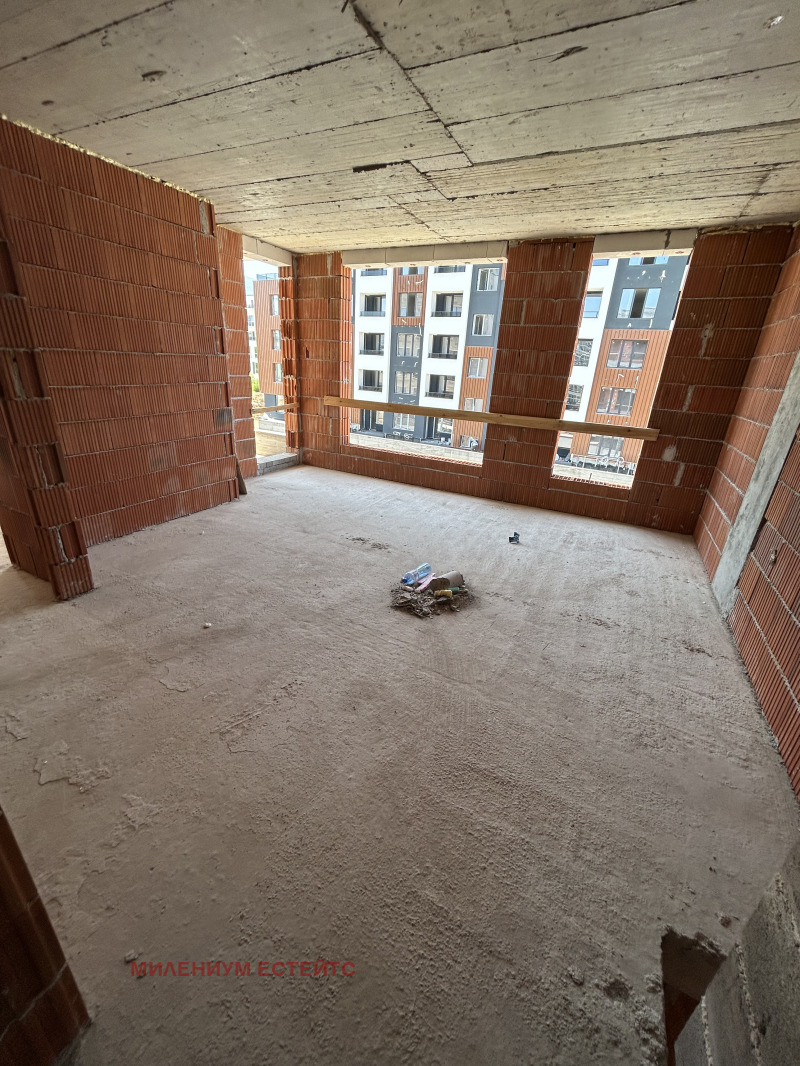 Na prodej  1 ložnice Sofia , Malinova dolina , 60 m2 | 83241878 - obraz [2]