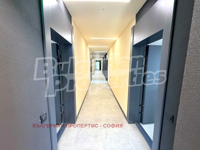 Продава 3-СТАЕН, гр. София, Банишора, снимка 3 - Апартаменти - 52596677