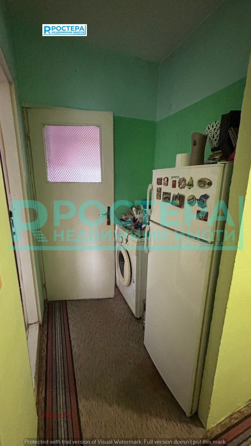 Продава 2-СТАЕН, гр. Търговище, Запад 3, снимка 7 - Апартаменти - 52659789