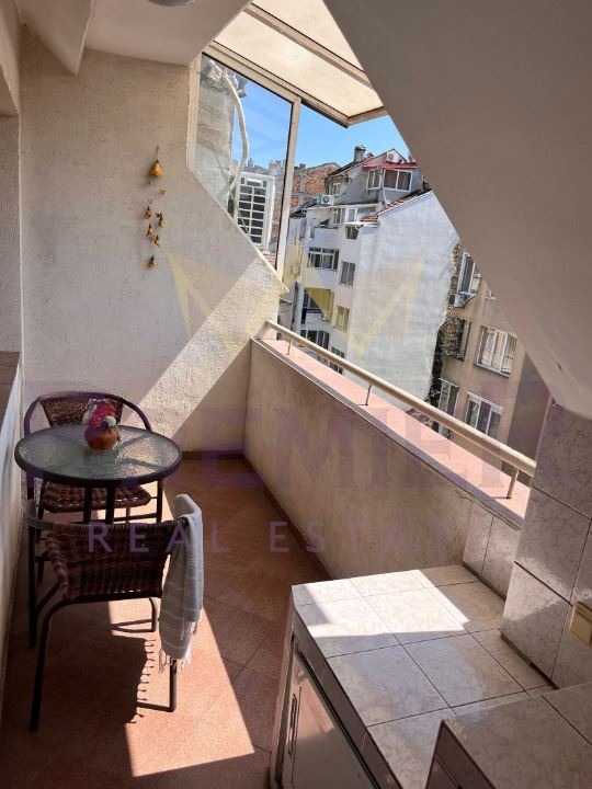 Продава 3-СТАЕН, гр. Бургас, Възраждане, снимка 10 - Апартаменти - 51983662