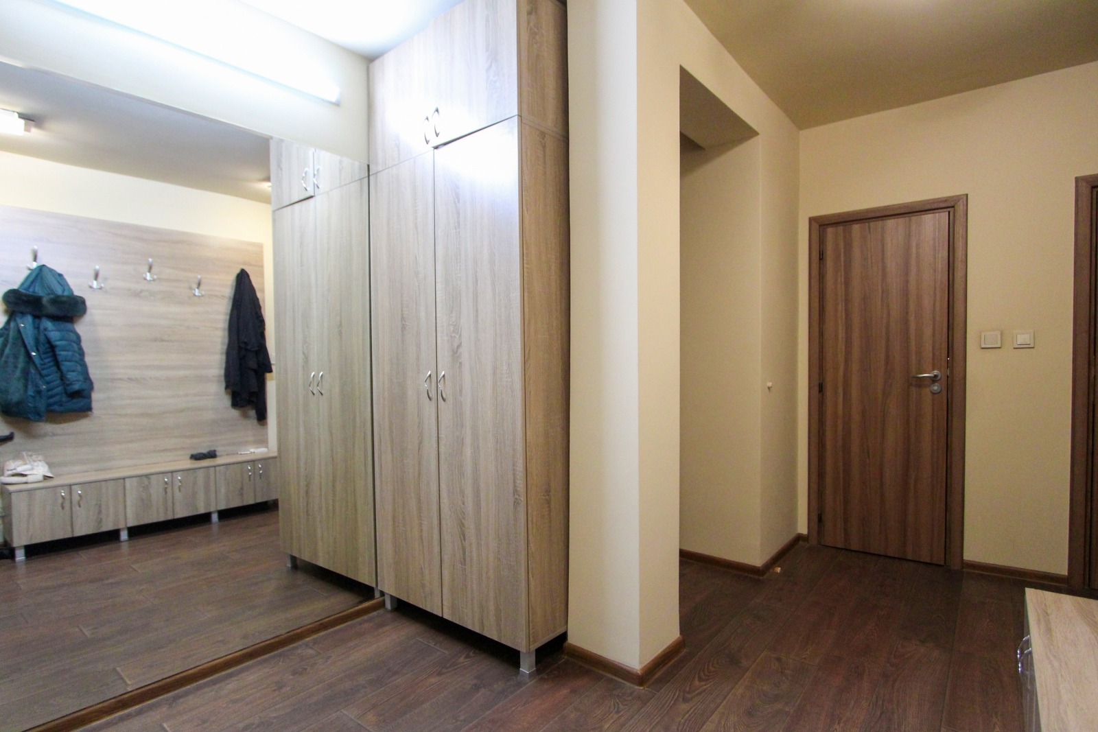 Продава 3-СТАЕН, гр. София, Оборище, снимка 3 - Апартаменти - 54100723