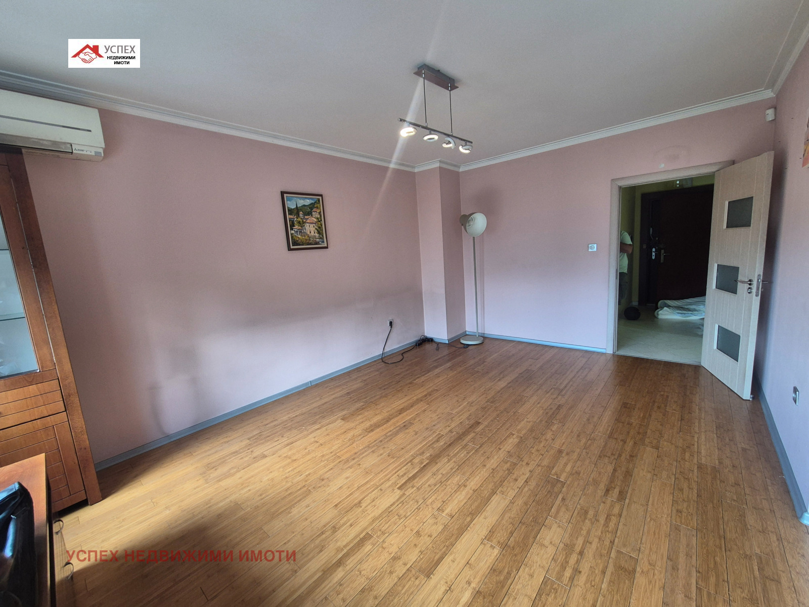 Продава 4-СТАЕН, гр. София, Изток, снимка 2 - Апартаменти - 54293497