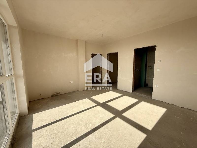 Продава 3-СТАЕН, гр. Варна, Изгрев, снимка 3 - Апартаменти - 52440088