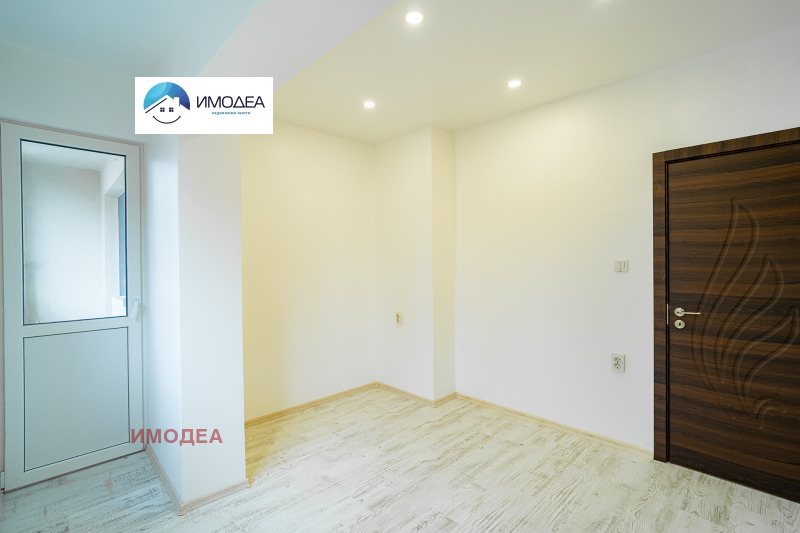 Продава 3-СТАЕН, гр. Велико Търново, Акация, снимка 4 - Апартаменти - 52520400