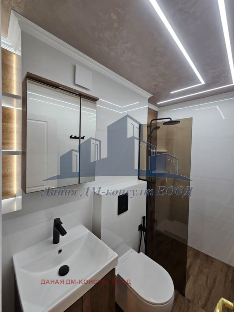 Продава 3-СТАЕН, гр. Шумен, Боян Българанов 1, снимка 14 - Апартаменти - 55095122