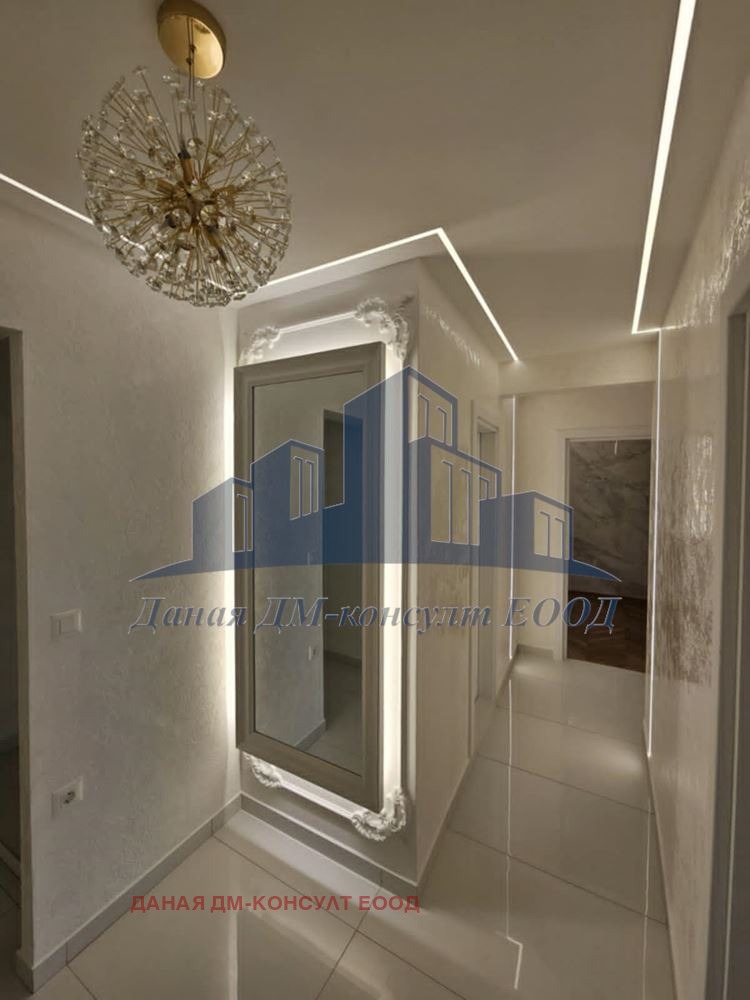 Продава 3-СТАЕН, гр. Шумен, Боян Българанов 1, снимка 11 - Апартаменти - 55095122