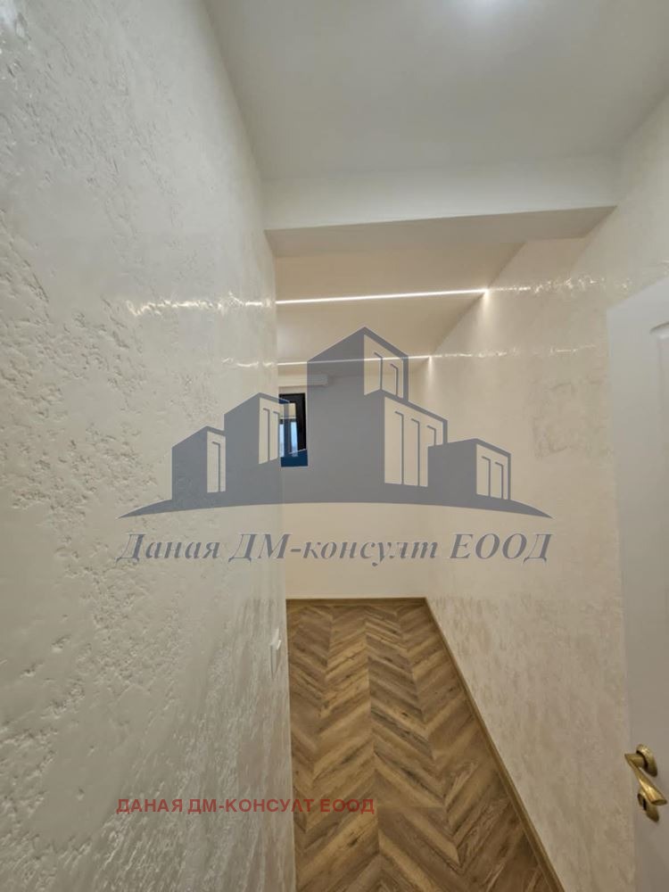 Продава 3-СТАЕН, гр. Шумен, Боян Българанов 1, снимка 6 - Апартаменти - 55095122