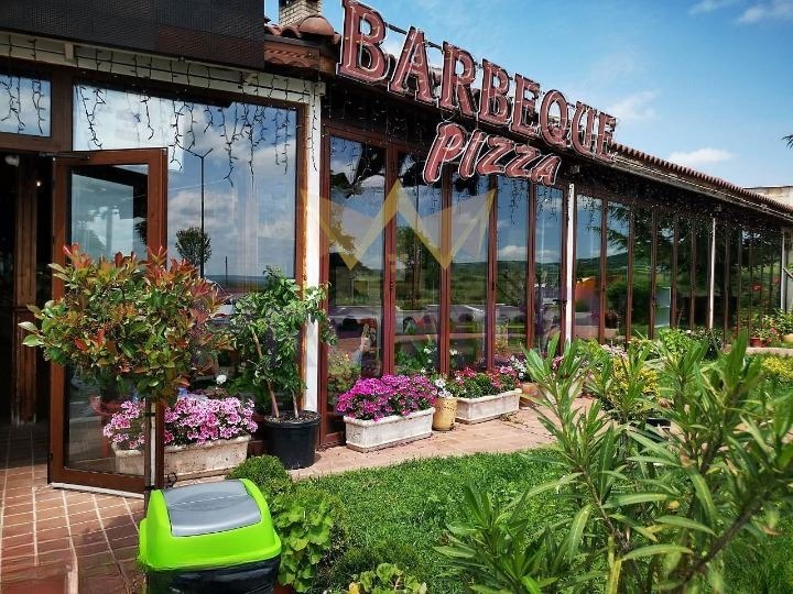 Продава  Заведение област Бургас , гр. Карнобат , 635 кв.м | 74105914