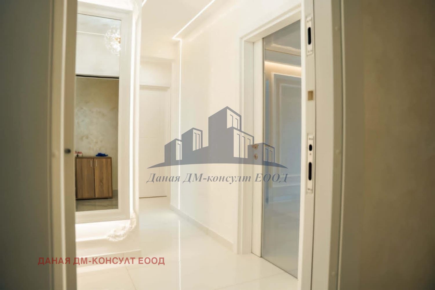 Продава 3-СТАЕН, гр. Шумен, Боян Българанов 1, снимка 2 - Апартаменти - 55095122