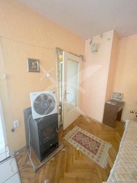 3+ camere da letto Karnobat, regione Burgas 4