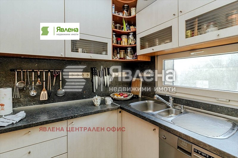 Продава 3-СТАЕН, гр. София, Център, снимка 11 - Апартаменти - 54693023