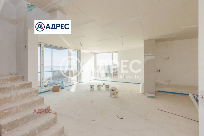 Продава МНОГОСТАЕН, гр. Варна, Галата, снимка 2 - Апартаменти - 52747043