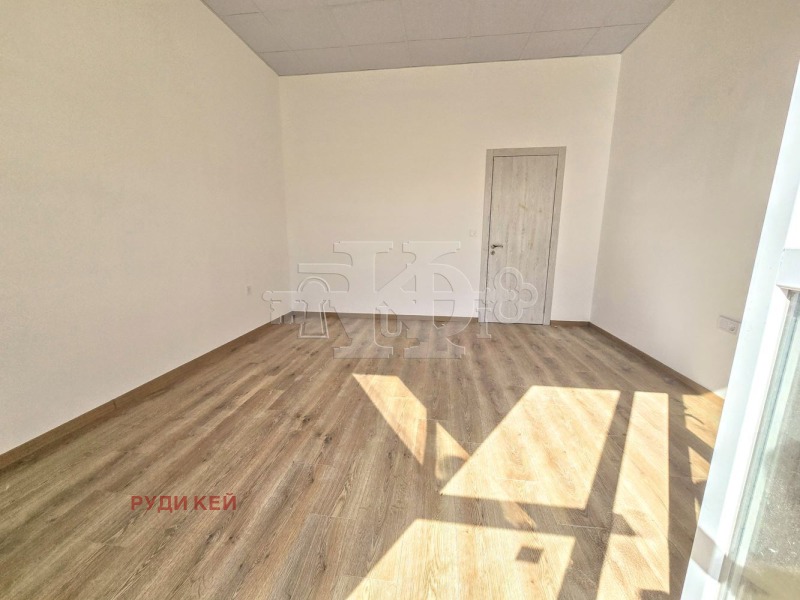 Продава ОФИС, гр. Варна, Младост 1