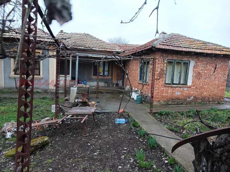 Продава КЪЩА, с. Гурково, област Добрич