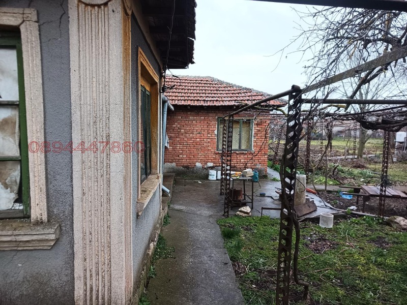 Продава КЪЩА, с. Гурково, област Добрич, снимка 3 - Къщи - 52796927