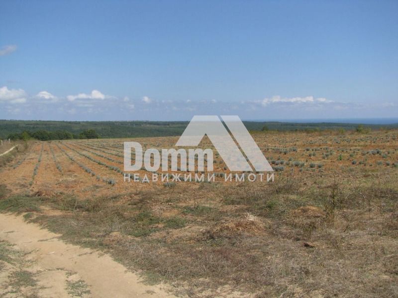 Продава ПАРЦЕЛ, с. Приселци, област Варна