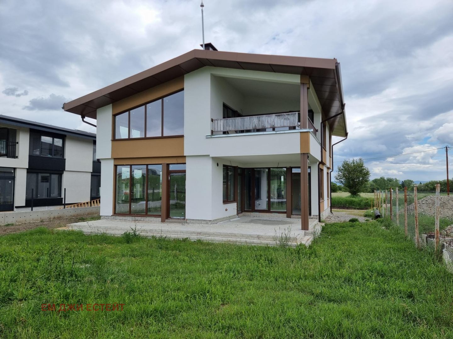 Продава КЪЩА, с. Гурмазово, област София област, снимка 2 - Къщи - 55949703