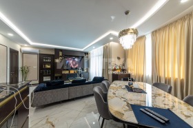 3+ bedroom Grand Mol, Varna
