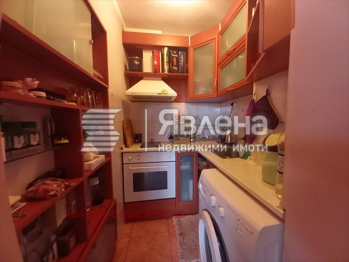 Продава 2-СТАЕН, гр. Бургас, Център, снимка 6 - Апартаменти - 52436623