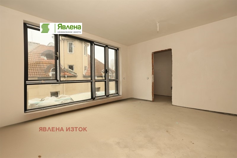 Προς πώληση  2 υπνοδωμάτια Σοφηια , Ρεδυτα , 144 τ.μ | 55045343 - εικόνα [3]