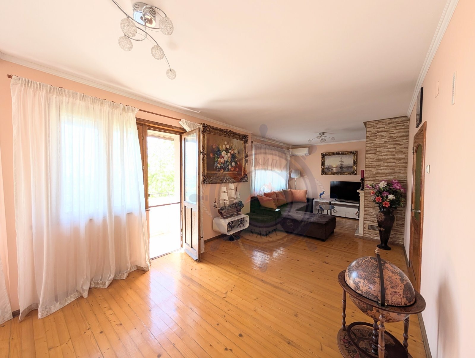 Продава КЪЩА, гр. Балчик, област Добрич, снимка 7 - Къщи - 55117865