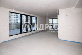 3+ soverom Mladost 2, Sofia