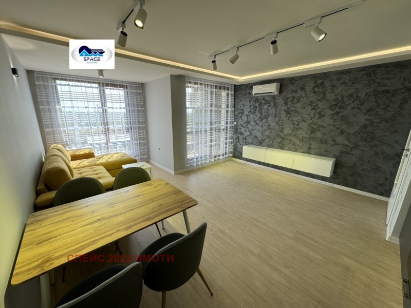 Na prodej  2 ložnice Plovdiv , Južen , 105 m2 | 44693528 - obraz [2]