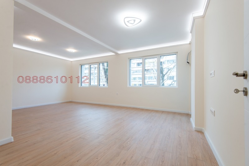 Продава 3-СТАЕН, гр. Варна, Лятно кино Тракия