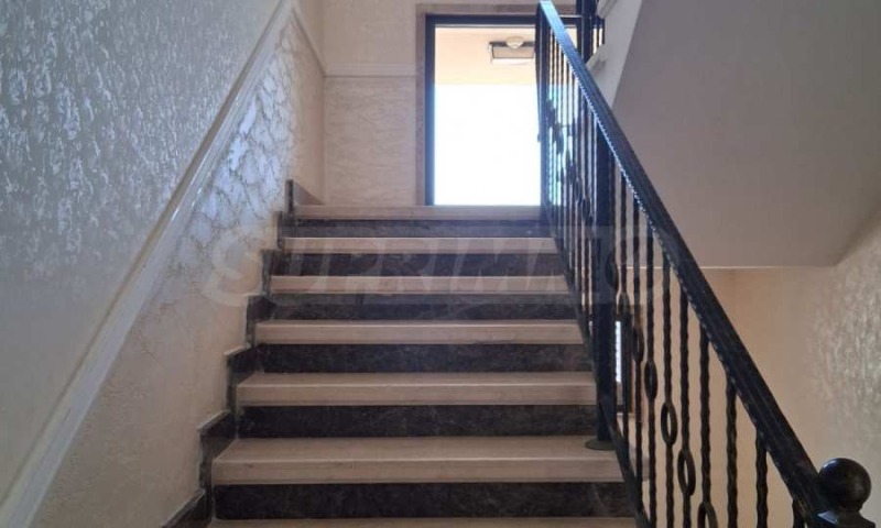 Till salu  3+ sovrum region Burgas , Pomorie , 264 kvm | 30433397 - bild [8]