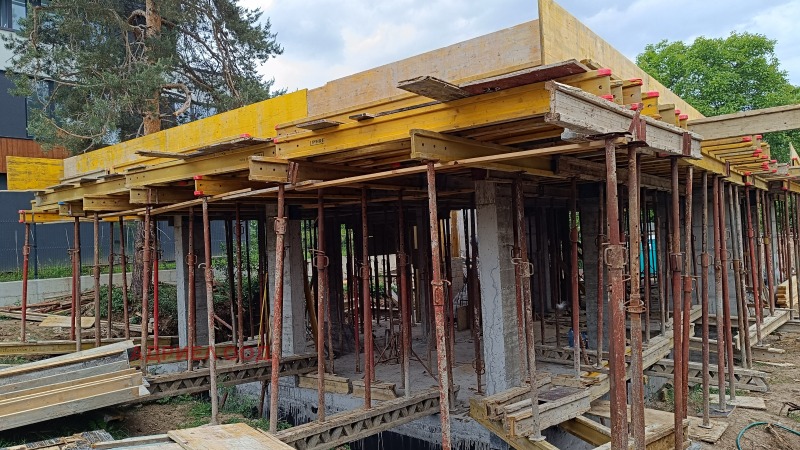 Till salu  Hus Sofia , m-t Kambanite , 221 kvm | 91948713 - bild [12]