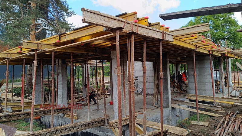 Till salu  Hus Sofia , m-t Kambanite , 221 kvm | 91948713 - bild [10]