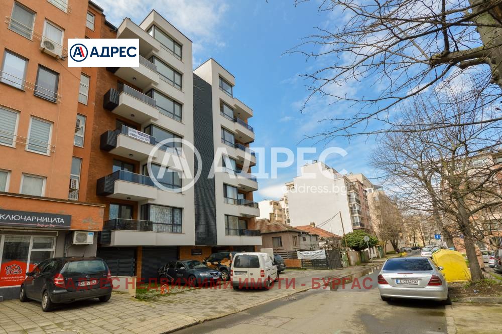 Продава 3-СТАЕН, гр. Бургас, Лазур, снимка 2 - Апартаменти - 54142590