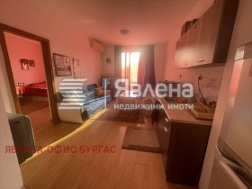 1 soverom k.k. Slansjev brjag, region Burgas
