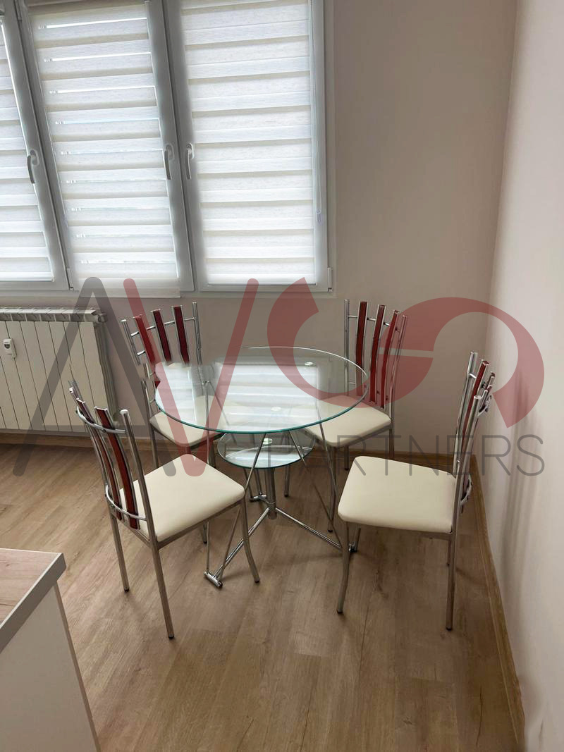 Till salu  Studio Sofia , Ljulin 9 , 46 kvm | 32146330 - bild [2]