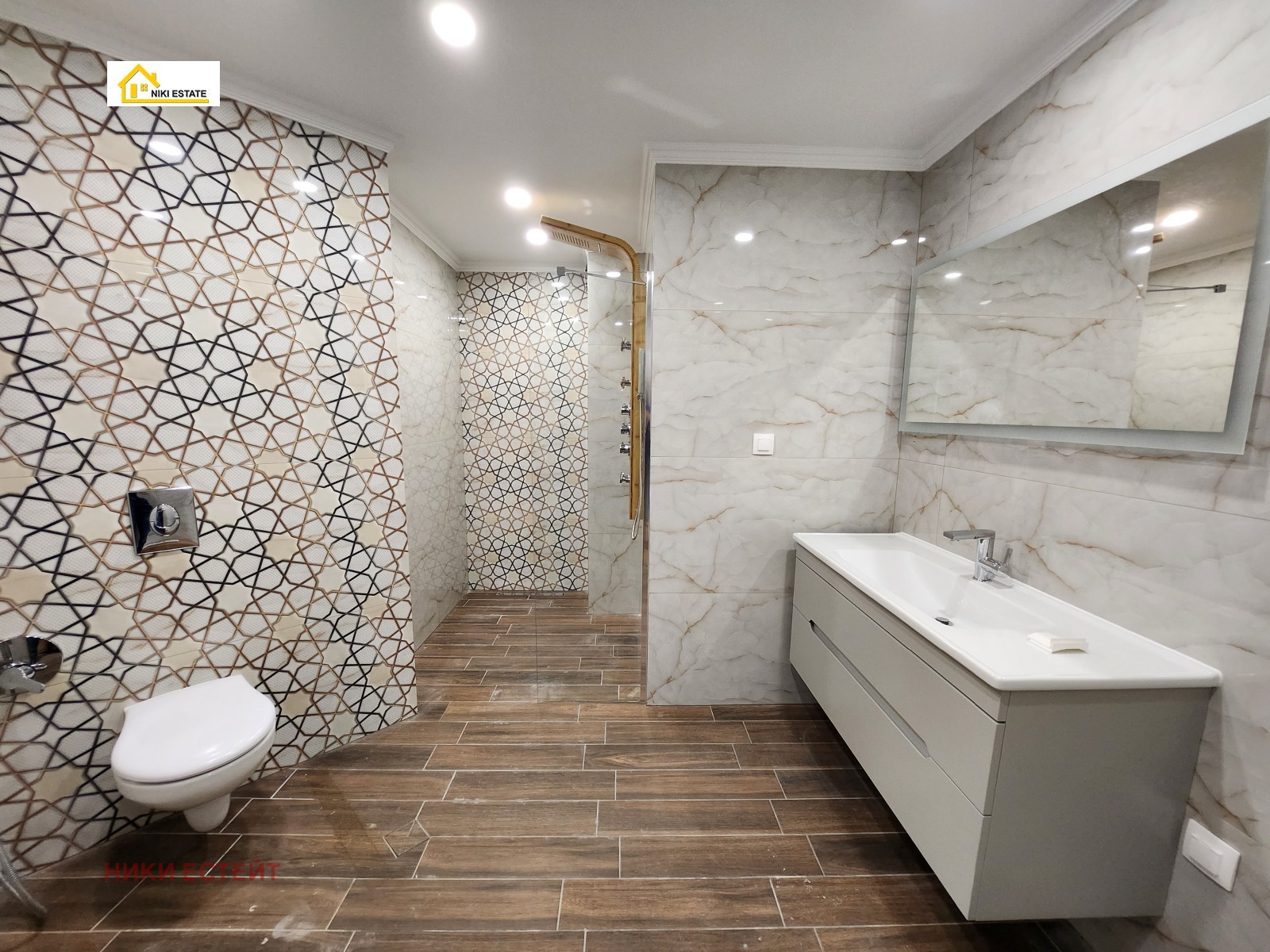Продава МНОГОСТАЕН, гр. Варна, Бриз, снимка 16 - Апартаменти - 55019078